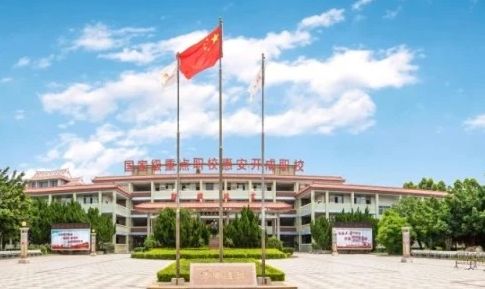 校園環(huán)境