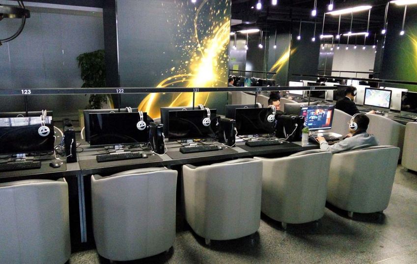 20191214/5df472cad5c2d.jpg 網咖沙發椅定做.jpg