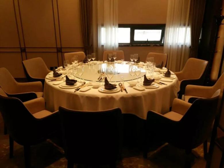 20191224/5e023142ed21d.jpg 飯店餐飲桌.jpg