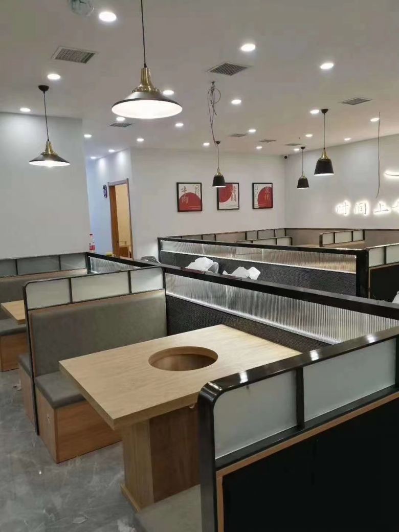 20200724/5f1a4cd7cf559.jpg 西安火鍋?zhàn)雷优l(fā)市場(chǎng).jpg