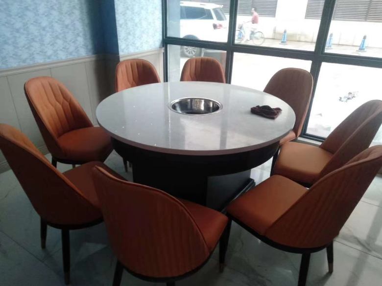 20200729/5f20e323afbff.jpg 漢中麻擺擺火鍋店訂做卡座沙發.jpg