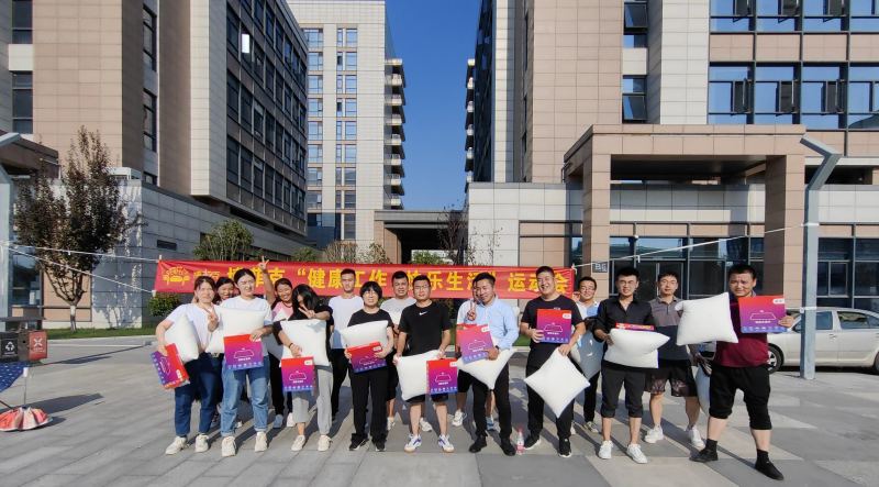 20220911/631dc345d9f2f.jpg 獲獎員工合影留念.jpg