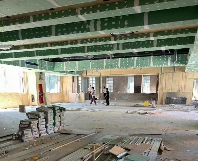 20230914/65027975ad8b2.jpg 溫泉酒店裝修施工現場.jpg