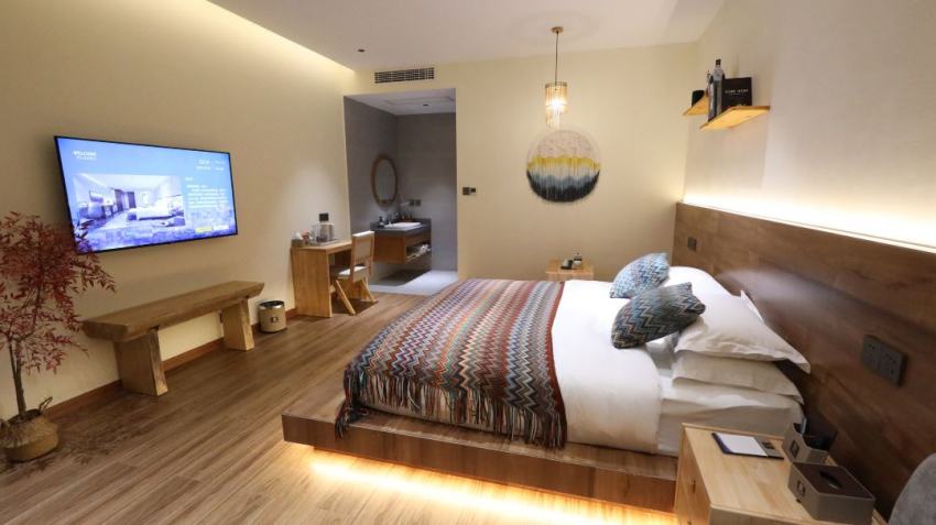 20230924/6510001b938ef.jpg 榻榻米大床房.jpg