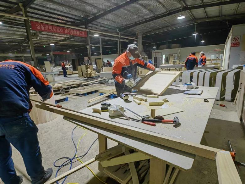 20240421/6624cb00b55fe.jpg 木工生產酒店家具.jpg