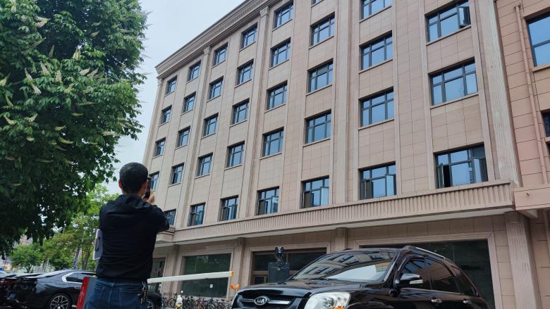 20240506/66388070a5cf1.jpg 設計師在酒店物業考察.jpg